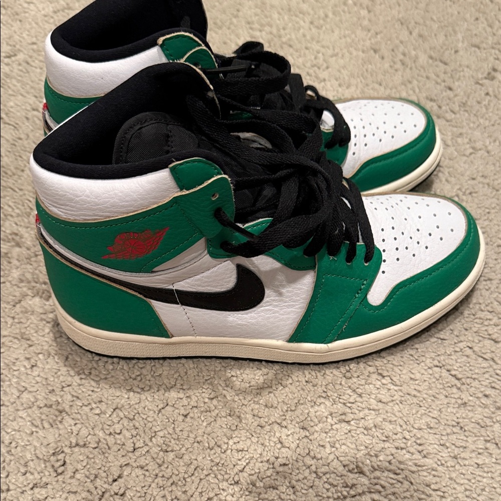 Nike Green and White High-Top Sneakers